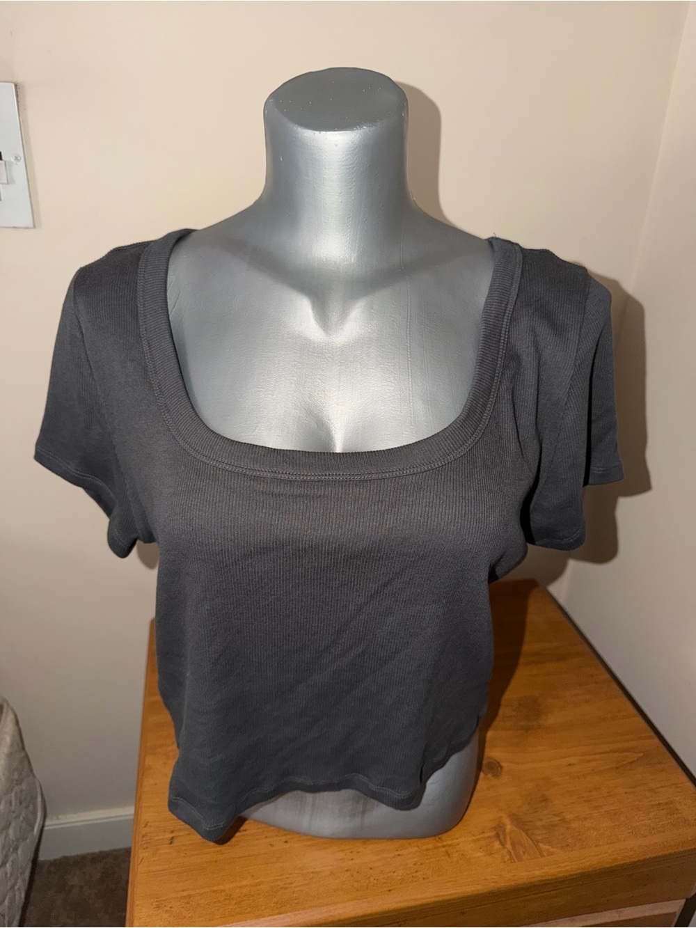 H&M Scoop Neck Short Sleeve Top XXL